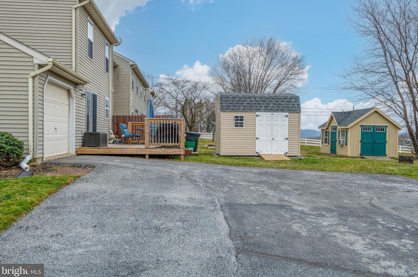 21 Ashley Dr, Marietta PA  17547-9715 exterior