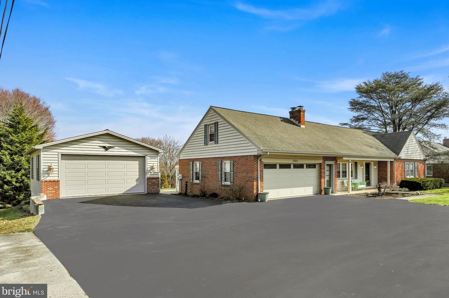 1065 W Main St, Ephrata, PA 17522
