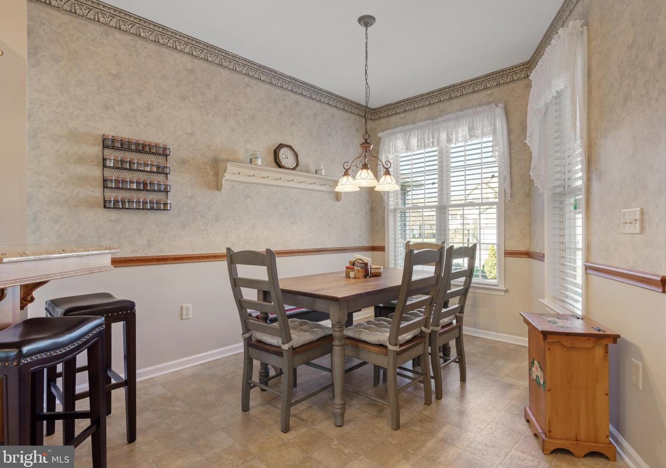 1014 Hammon Ave, Ephrata PA  17522-1896 exterior