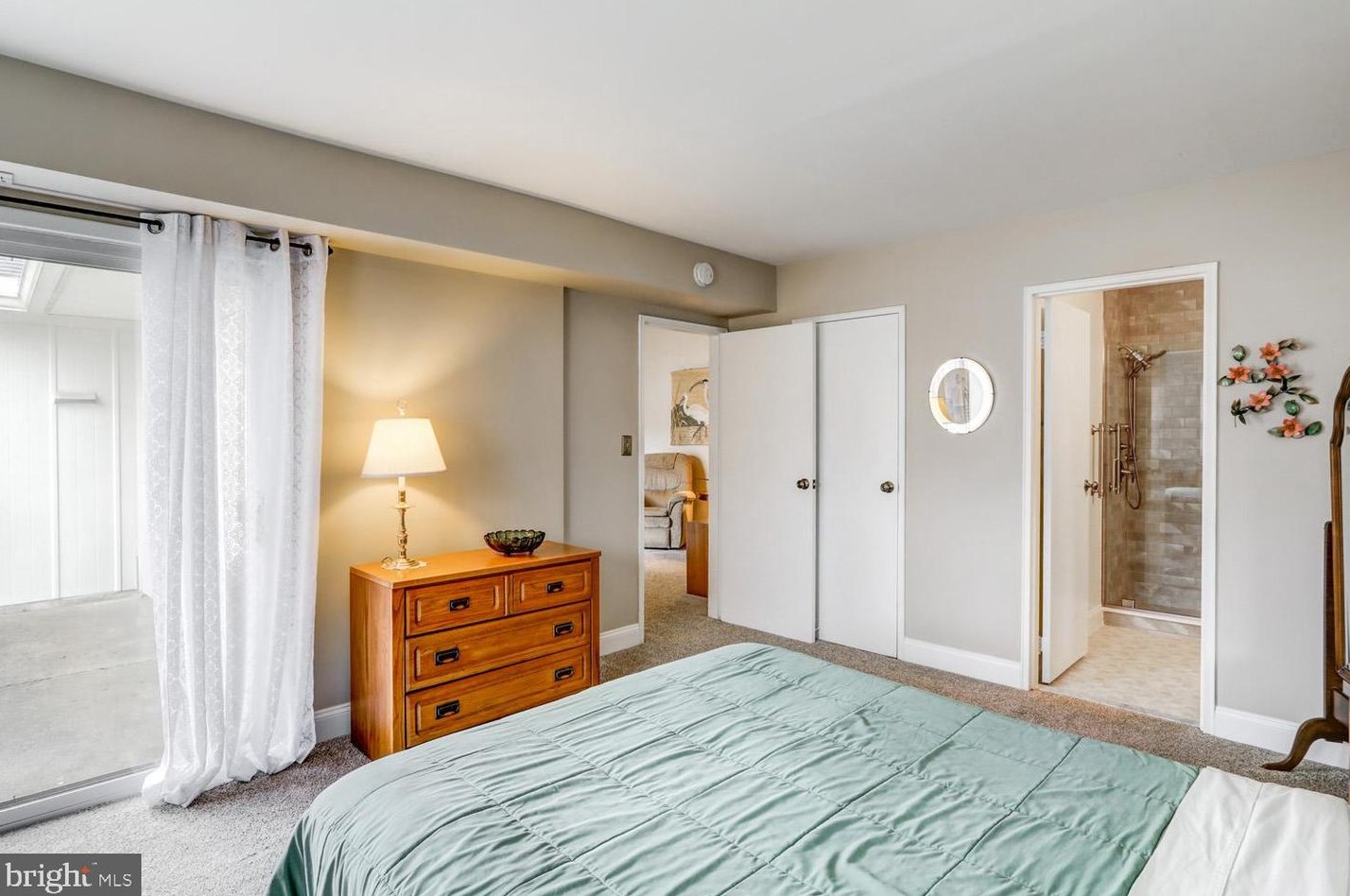 322 Valleybrook Dr, Lancaster PA  17601-4633 exterior