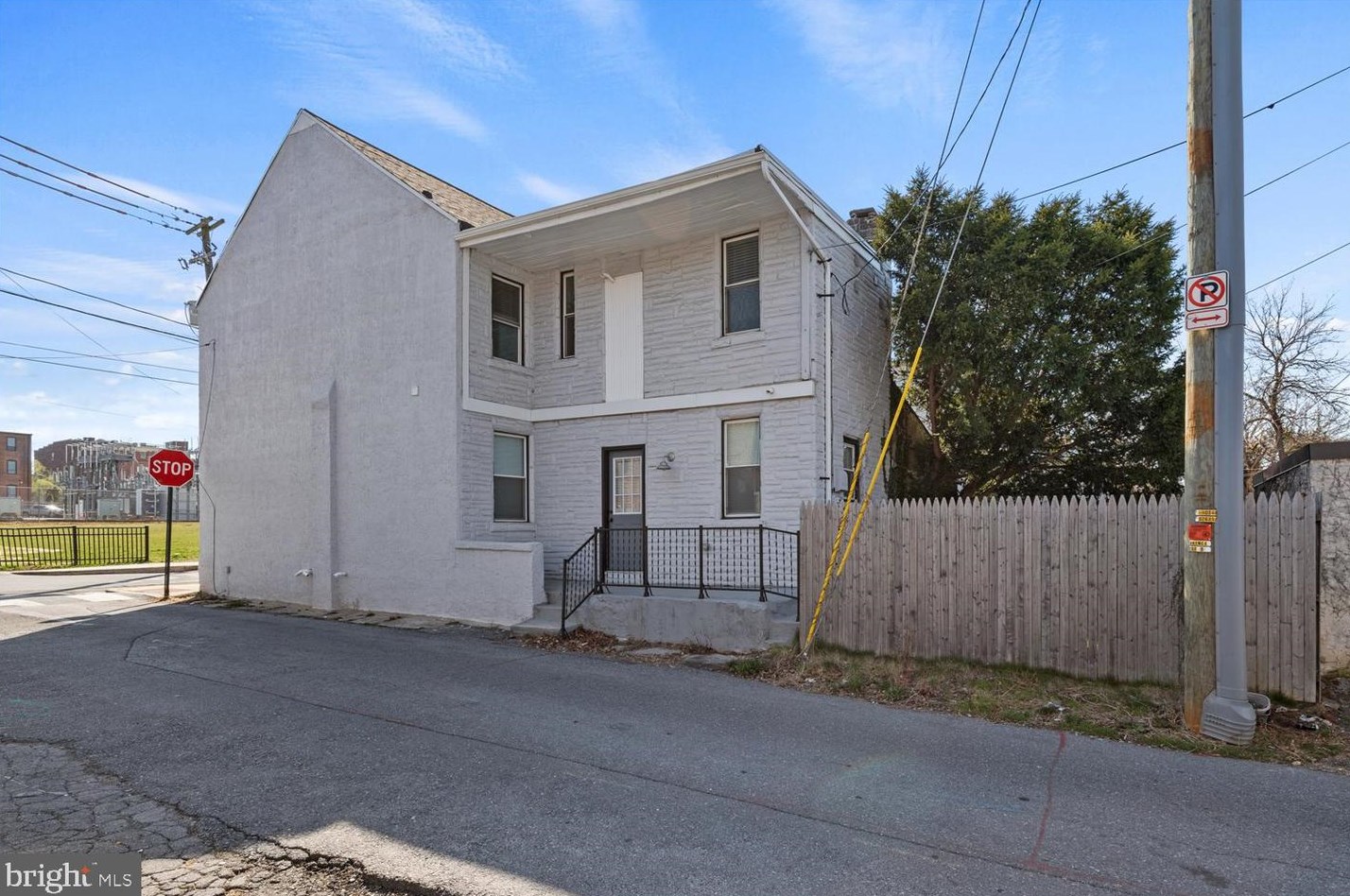 25 Frederick St, Lancaster PA  17603-3060 exterior