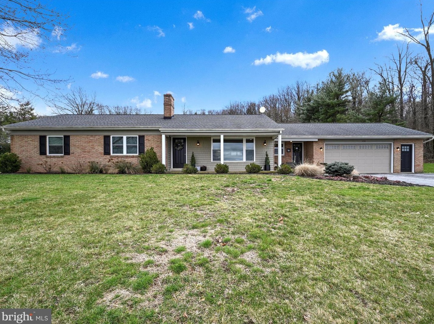 1138 Sheep Hill Rd, Cedar Lane, PA 17519