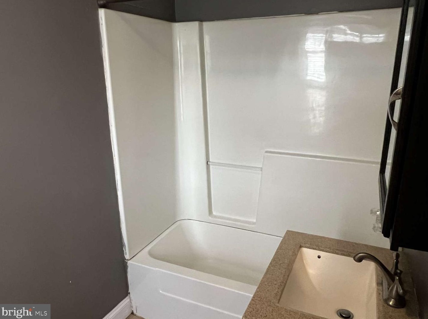 13 Caroline St, Lancaster PA 17603-5103 exterior