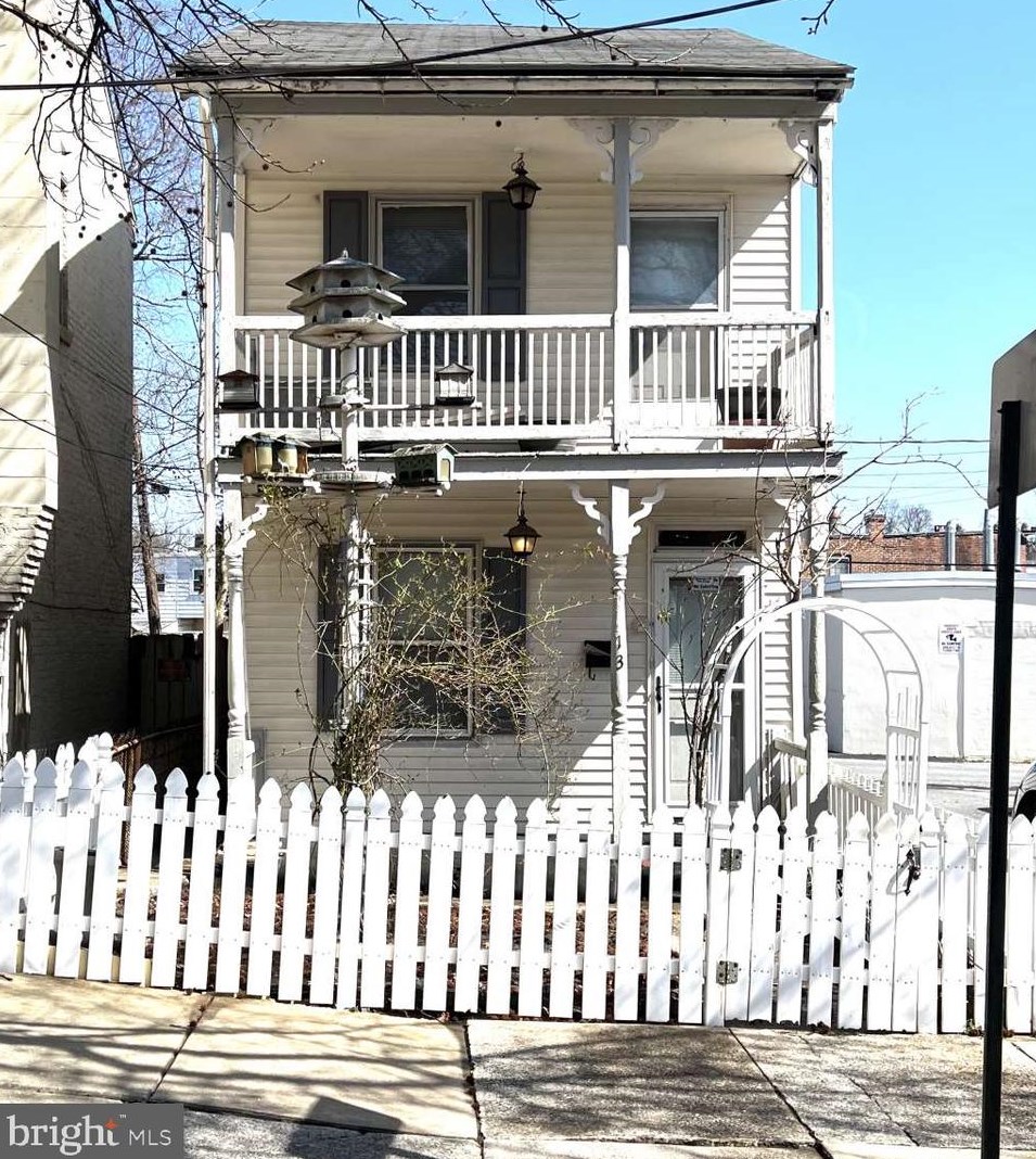 13 Caroline St, Lancaster PA 17603-5103 exterior