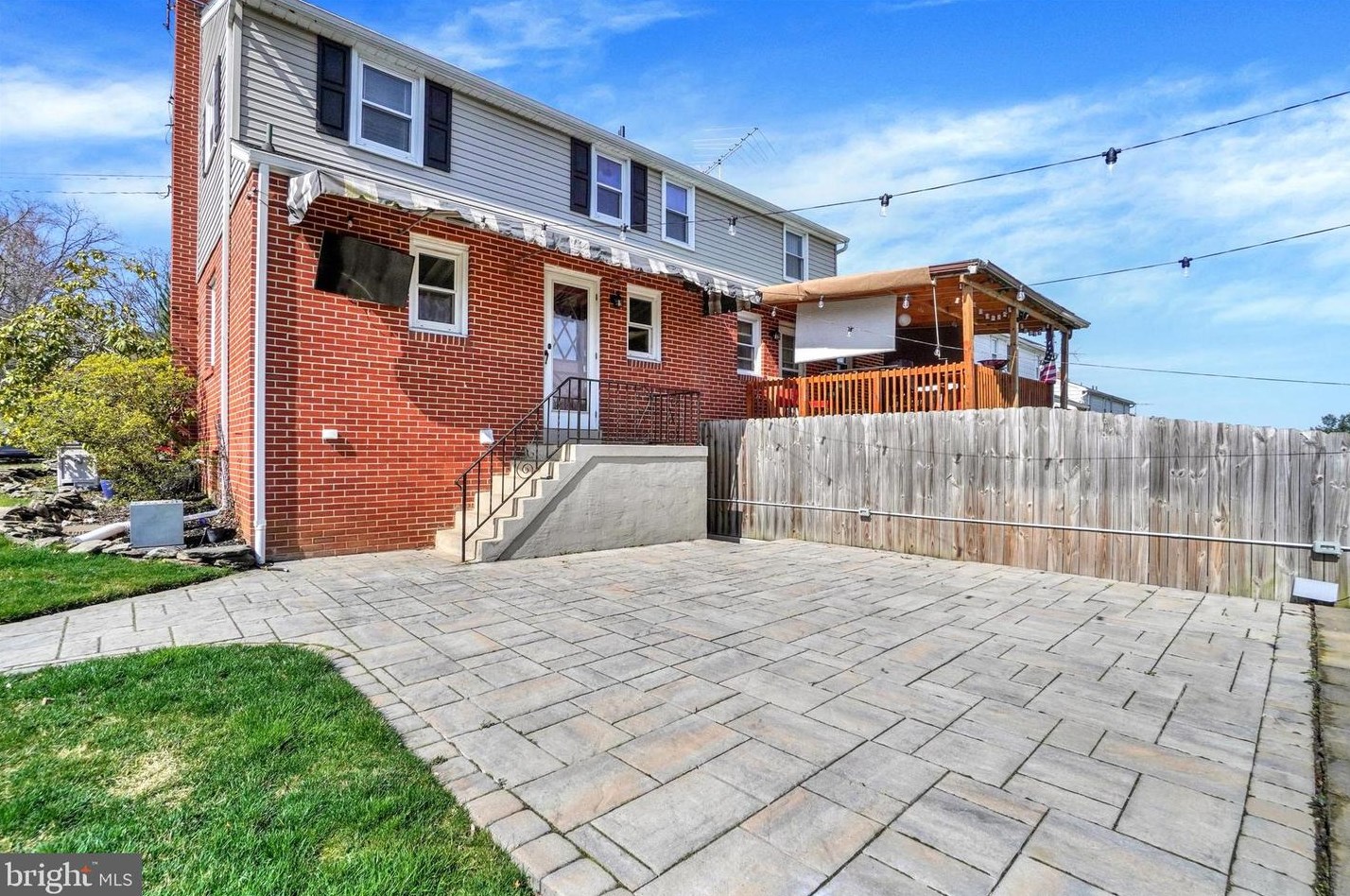 1360 Calvert Ln, Lancaster PA  17603-6828 exterior