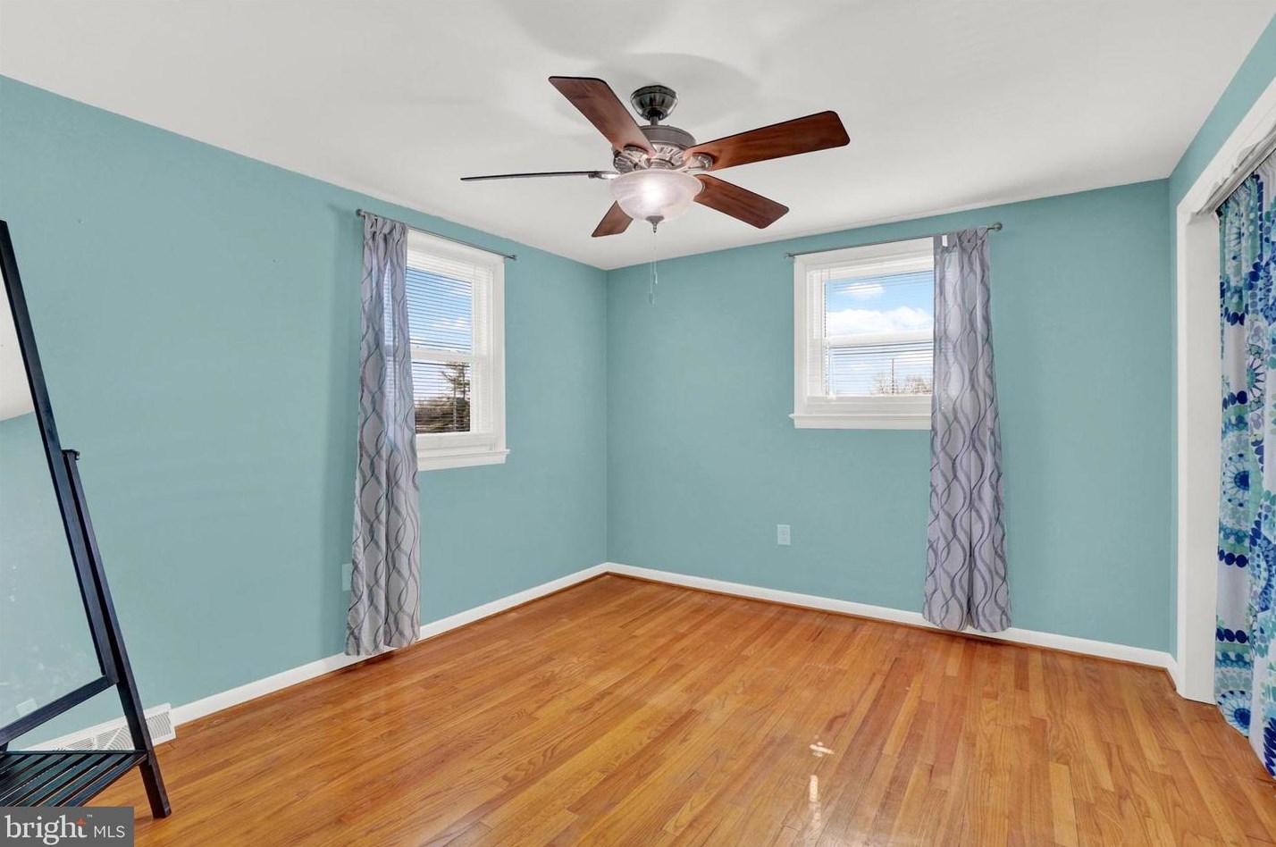 1360 Calvert Ln, Lancaster PA  17603-6828 exterior