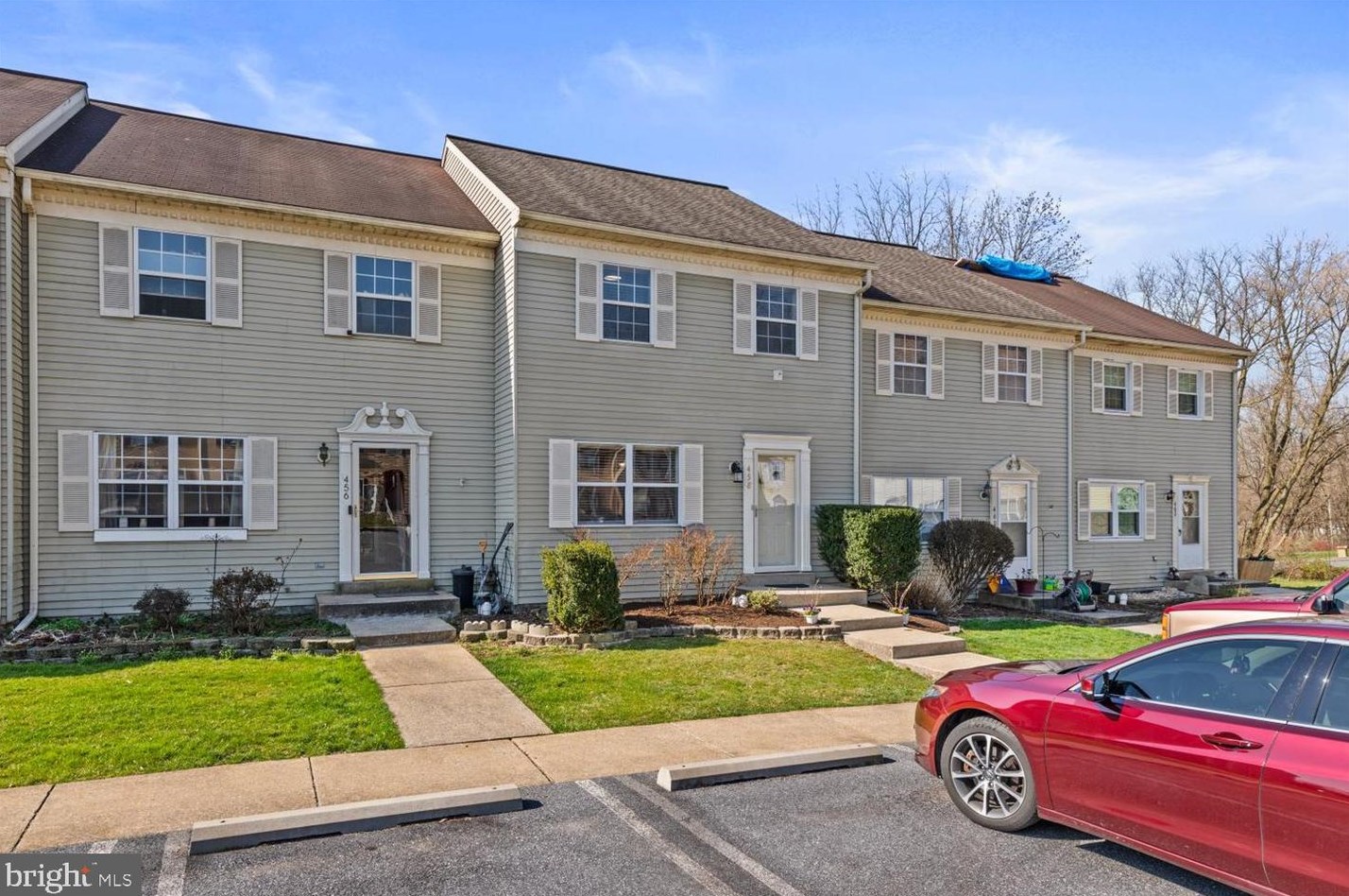 458 Dohner Dr, Lancaster, PA 17602