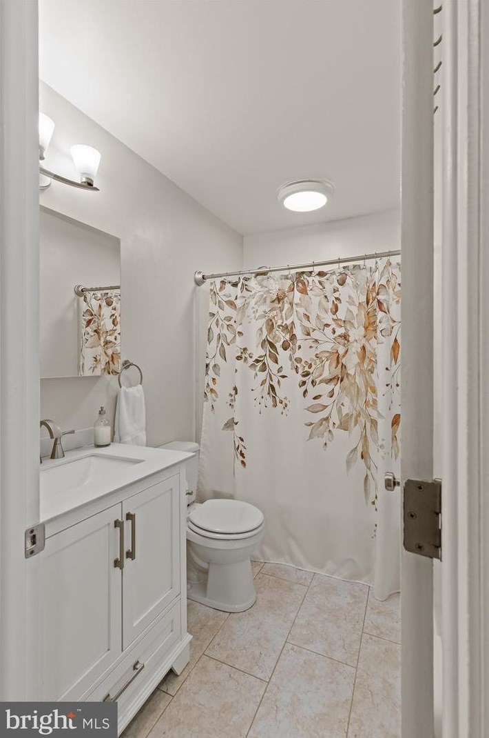 458 Dohner Dr, Lancaster PA  17602-3374 exterior