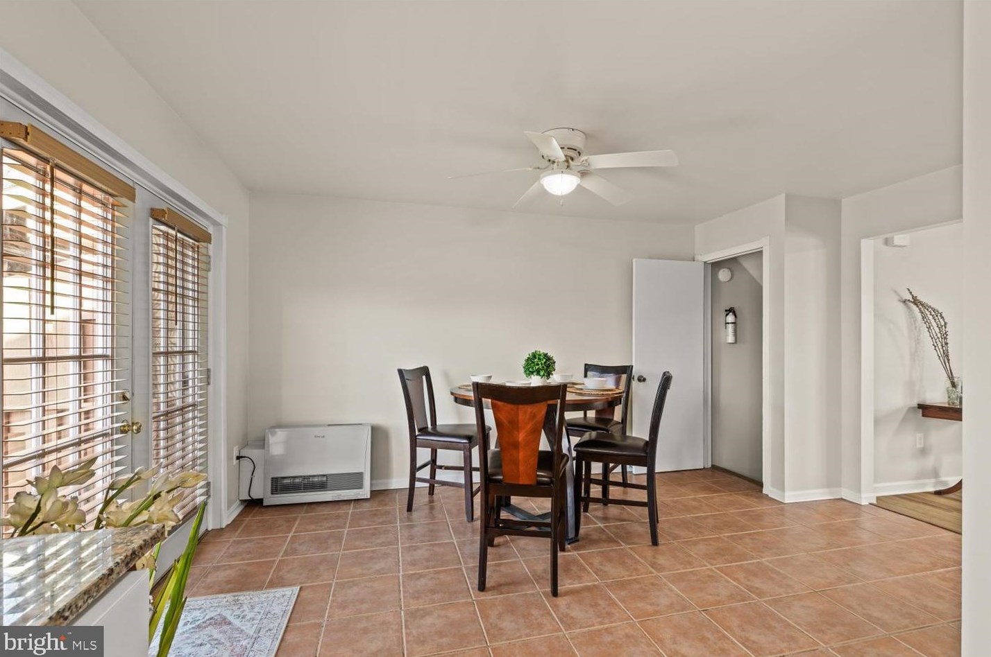 458 Dohner Dr, Lancaster PA  17602-3374 exterior