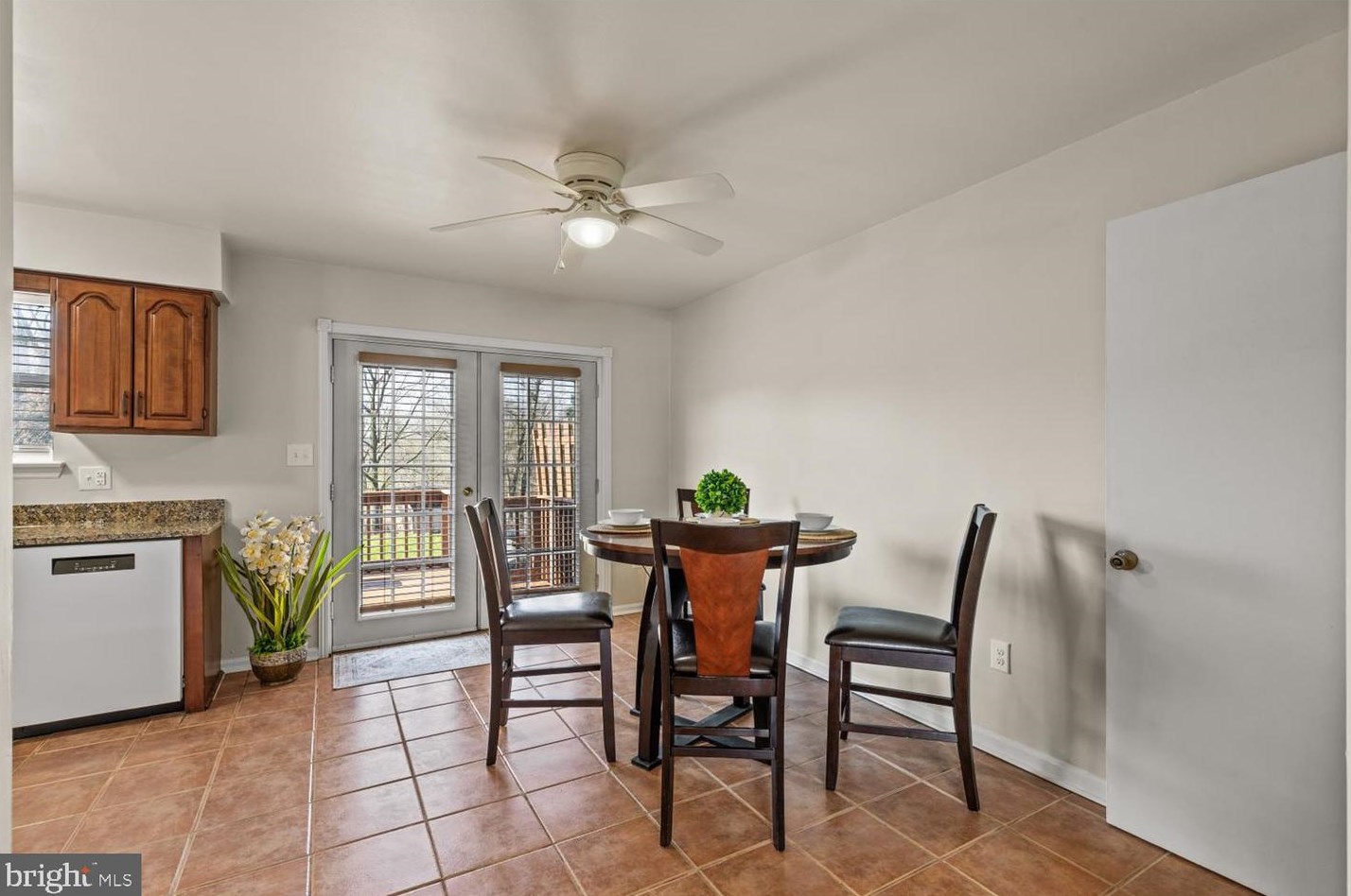 458 Dohner Dr, Lancaster PA  17602-3374 exterior