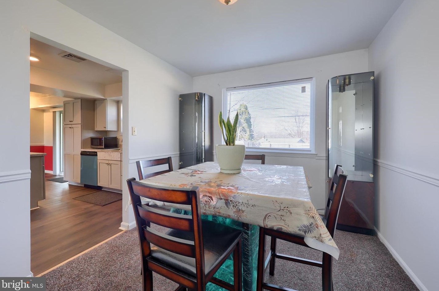 104 Armstrong Ln, Lancaster PA  17603-5972 exterior
