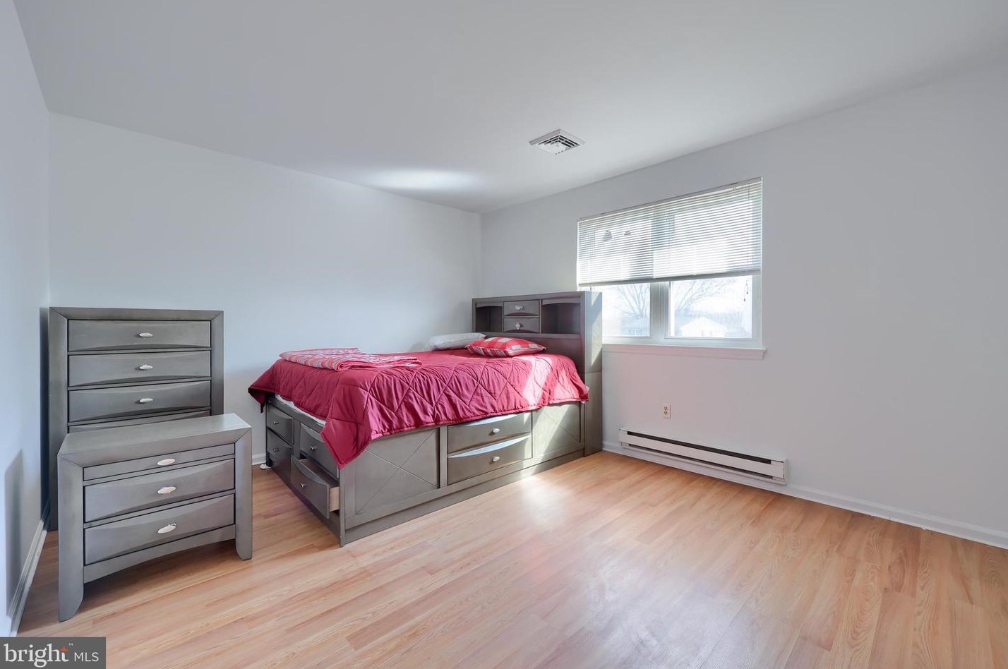 104 Armstrong Ln, Lancaster PA  17603-5972 exterior