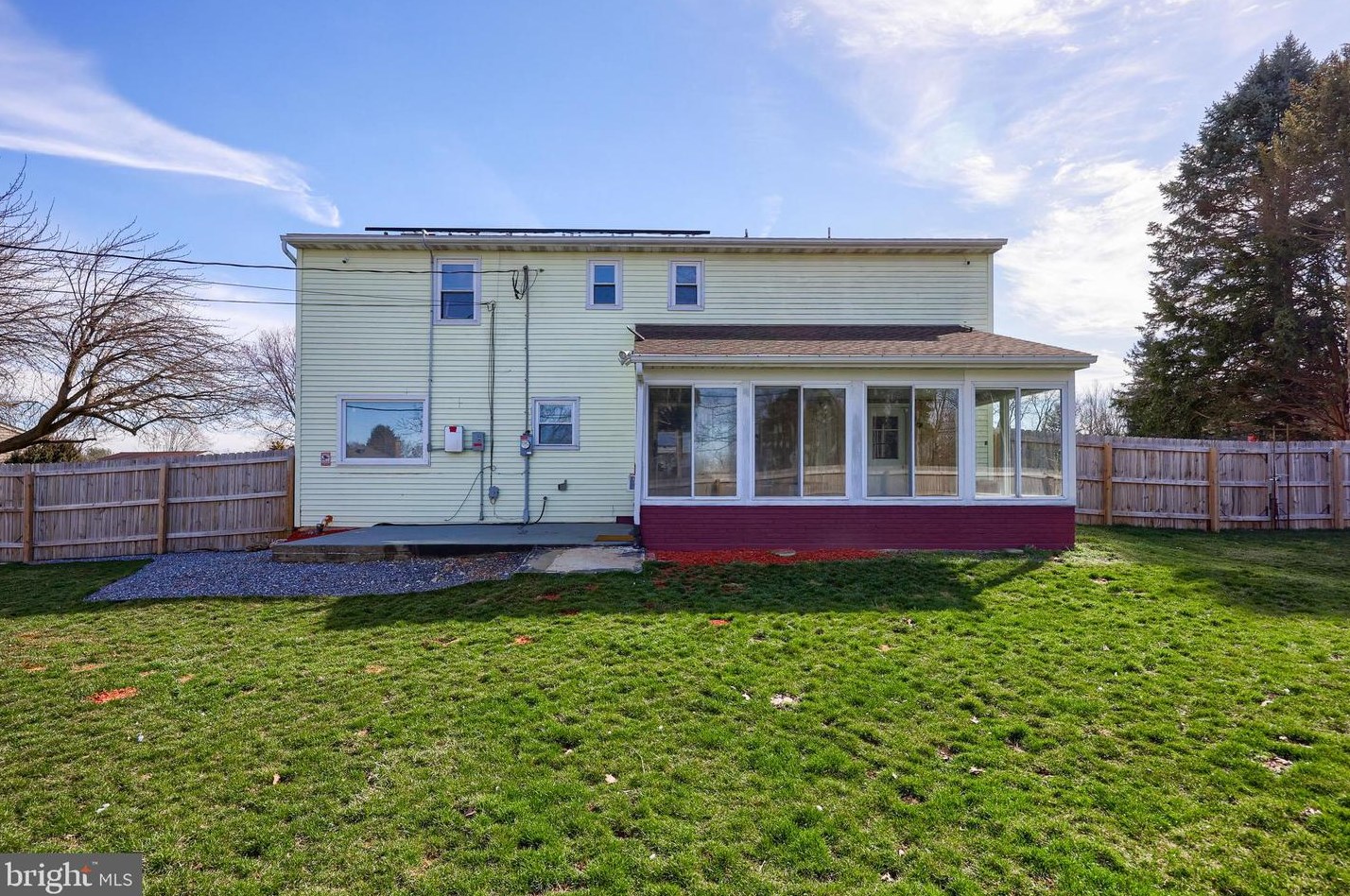 104 Armstrong Ln, Lancaster PA  17603-5972 exterior
