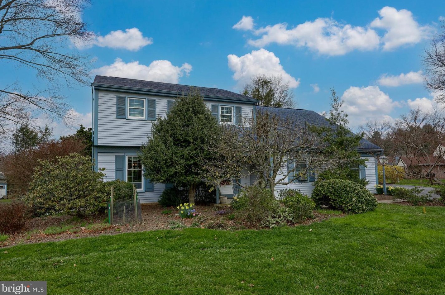 724 Sunview Cir, Landisville, PA 17538-1554