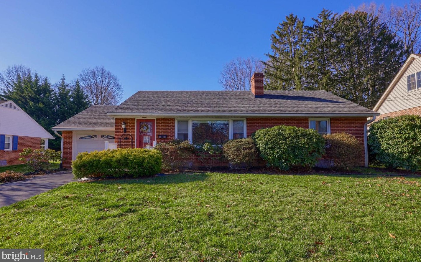 1776 Wheatland Ave, Lancaster, PA 17603