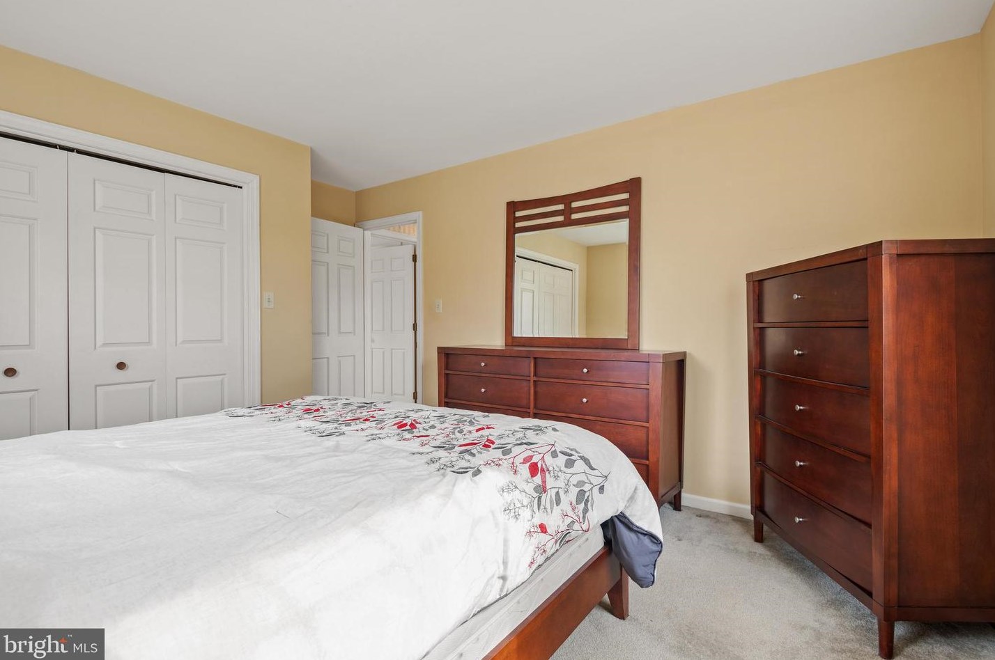 13 Strawberry Ln, Lancaster PA  17602-1637 exterior