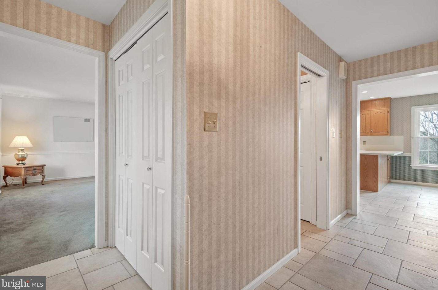 13 Strawberry Ln, Lancaster PA  17602-1637 exterior