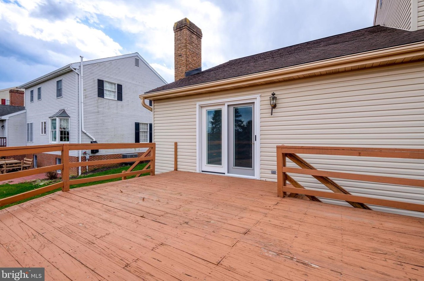 13 Strawberry Ln, Lancaster PA  17602-1637 exterior