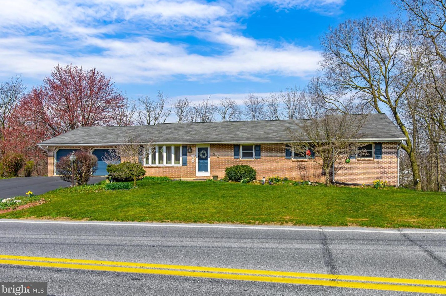 280 W Sun Hill Rd, Old Line, PA 17545