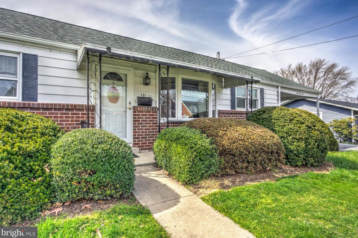121 Sycamore Rd, Ephrata, PA 17522