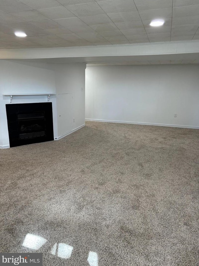 2106 Lyndell Dr, Lancaster PA  17601-5728 exterior