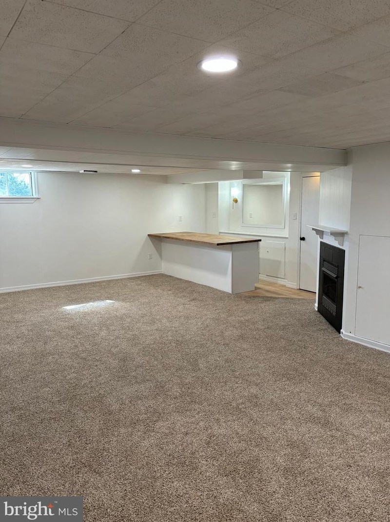 2106 Lyndell Dr, Lancaster PA  17601-5728 exterior