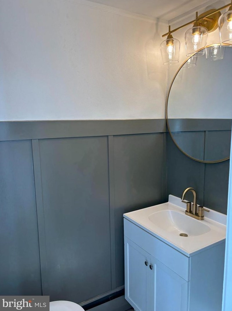 2106 Lyndell Dr, Lancaster PA  17601-5728 exterior