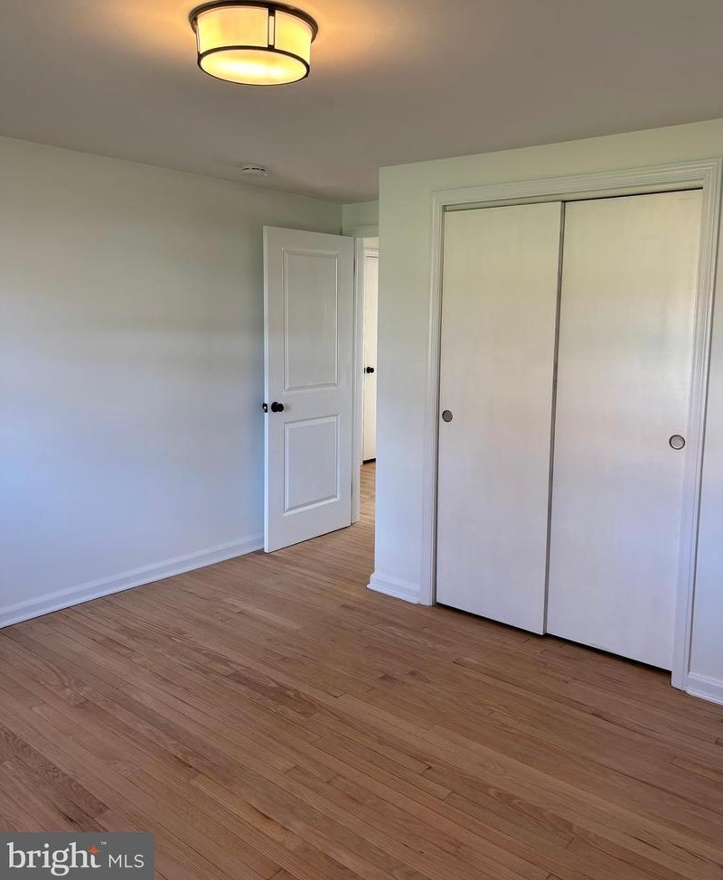 2106 Lyndell Dr, Lancaster PA  17601-5728 exterior