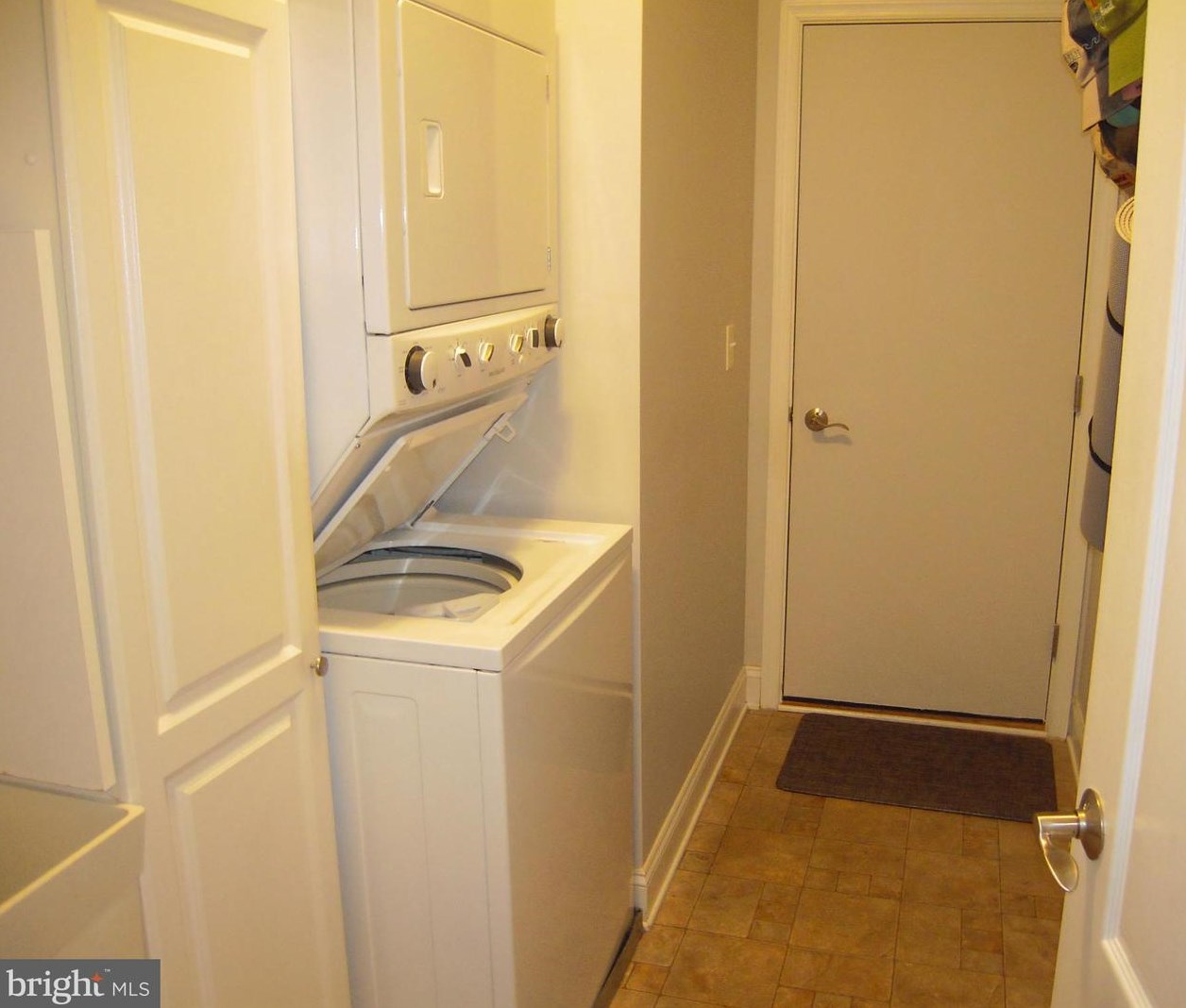 1857 Speedwell Rd, Lancaster PA  17601-4629 exterior