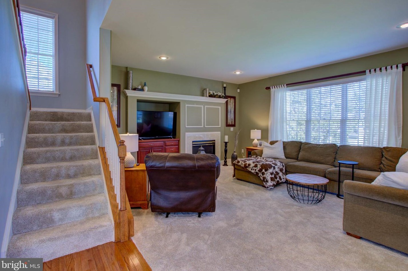 2141 Colleens Way, Lancaster PA  17601-5756 exterior