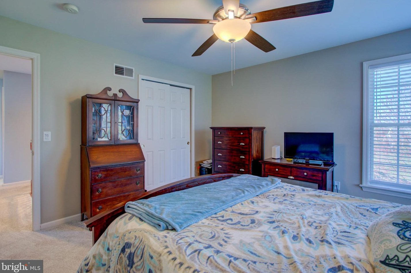 2141 Colleens Way, Lancaster PA  17601-5756 exterior