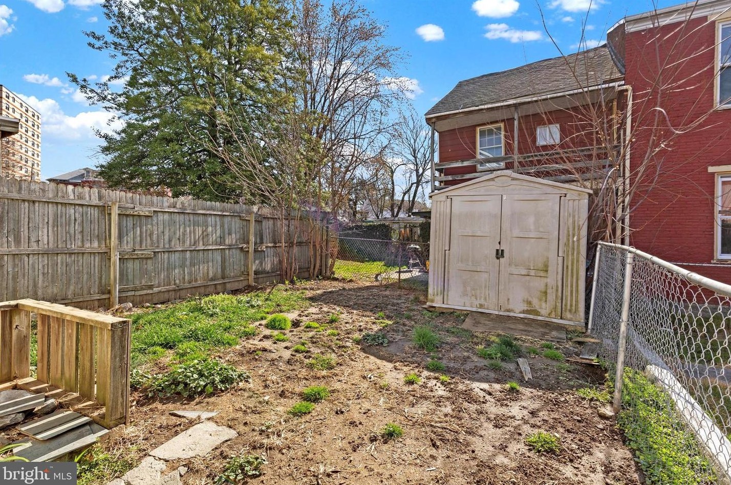 306 Perry St, Kinderhook PA  17512-1721 exterior