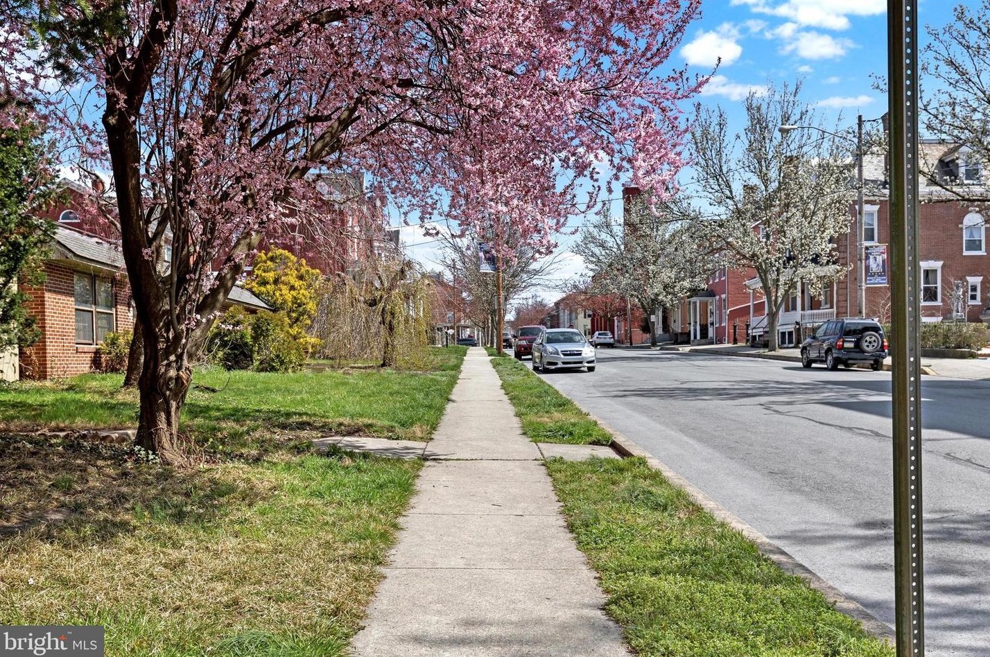306 Perry St, Kinderhook PA  17512-1721 exterior