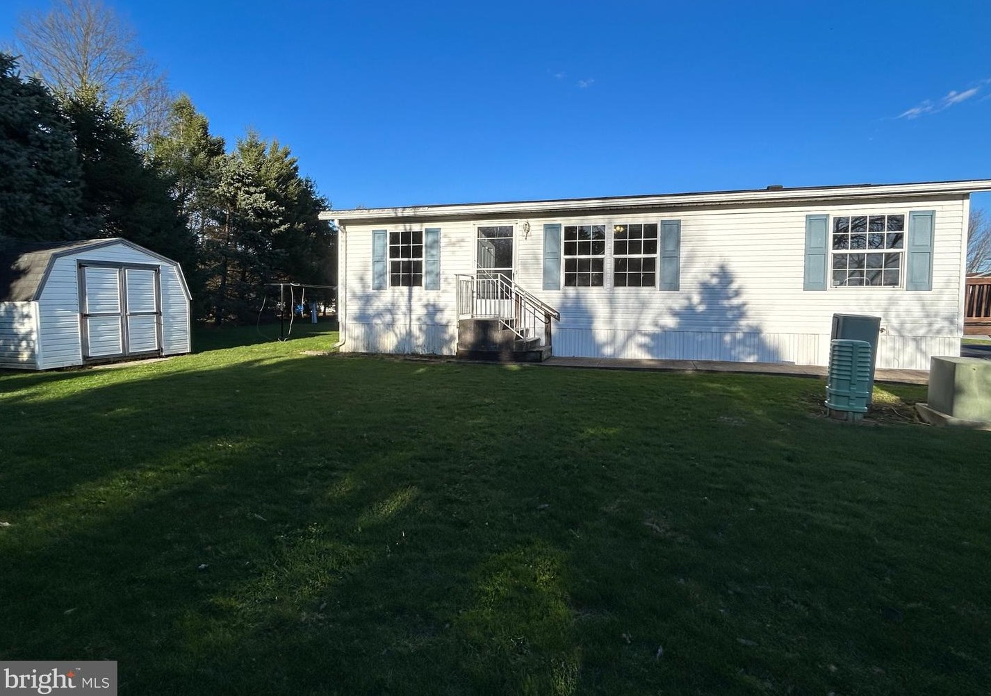 113 Lilly Dr, Ephrata, PA 17522