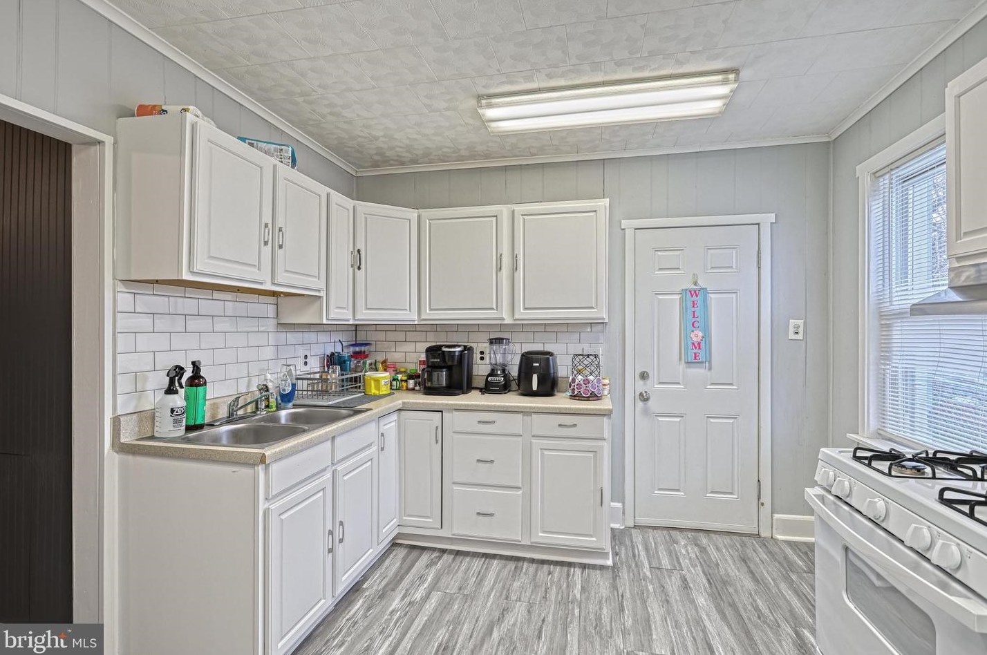 653 9th St, Kinderhook PA  17512-1802 exterior