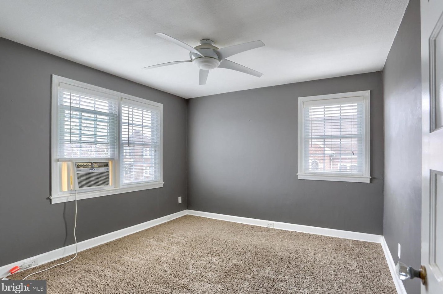 627 Marshall St, Lancaster PA  17602-2166 exterior