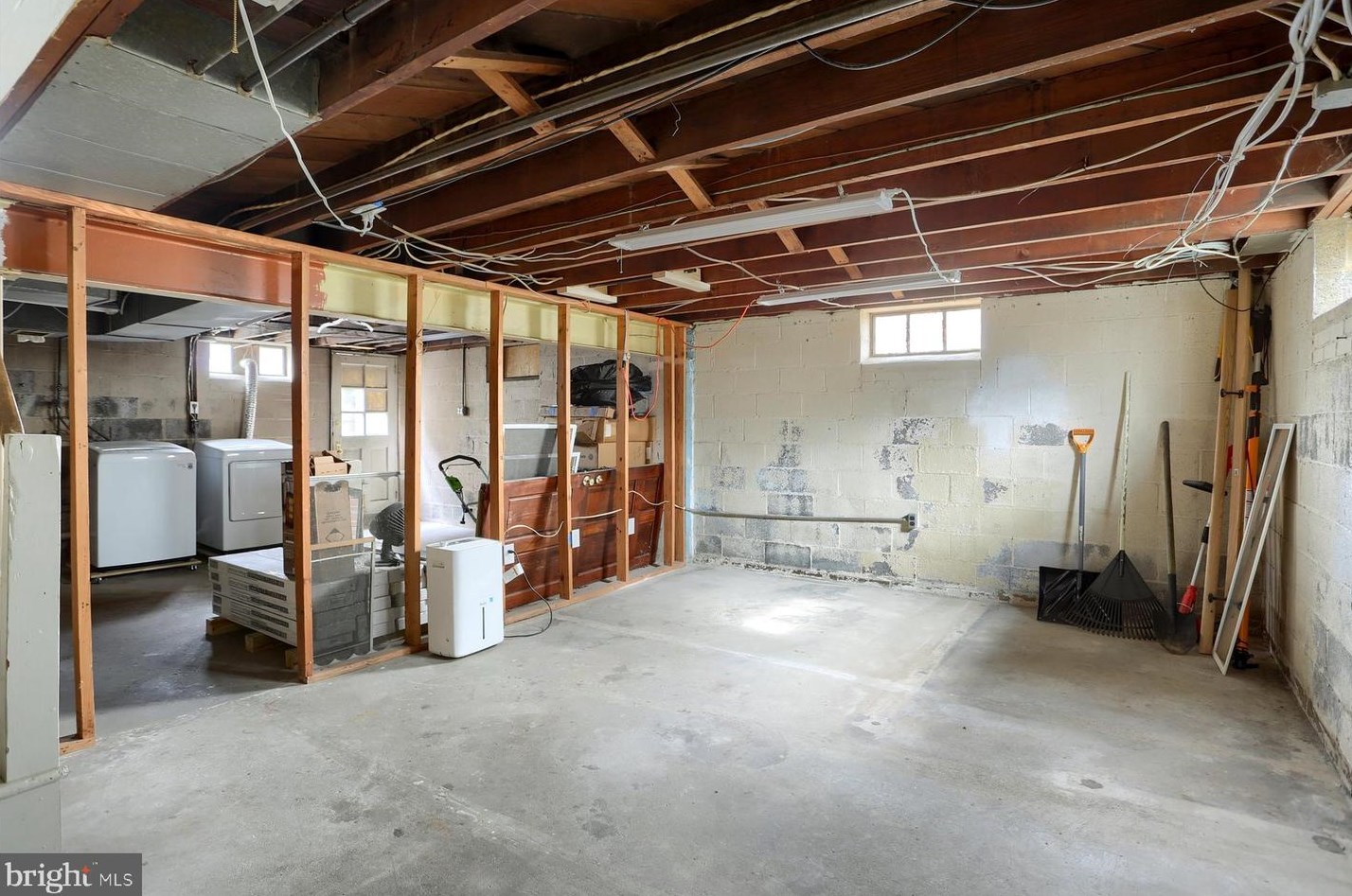 627 Marshall St, Lancaster PA  17602-2166 exterior