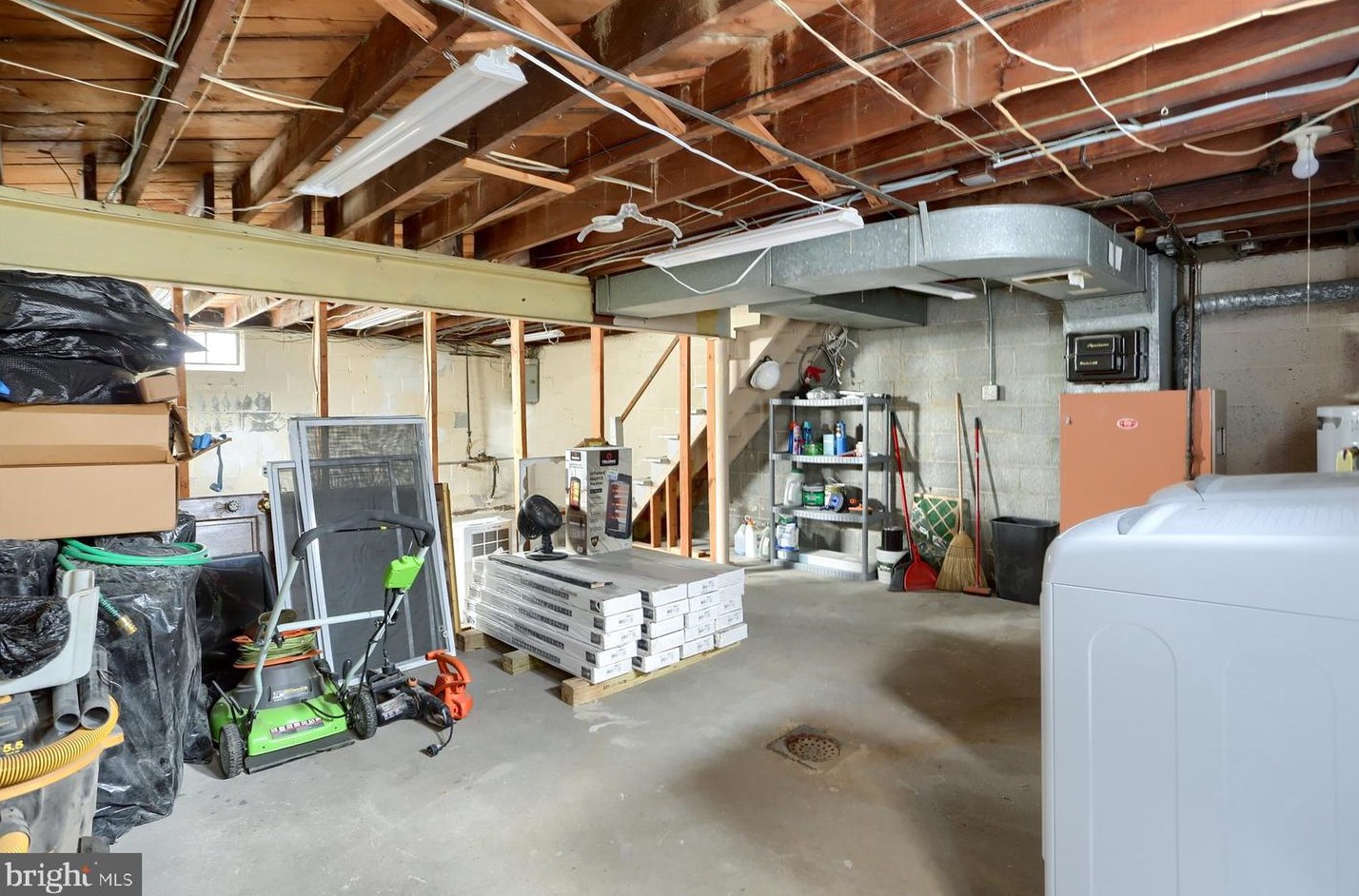 627 Marshall St, Lancaster PA  17602-2166 exterior