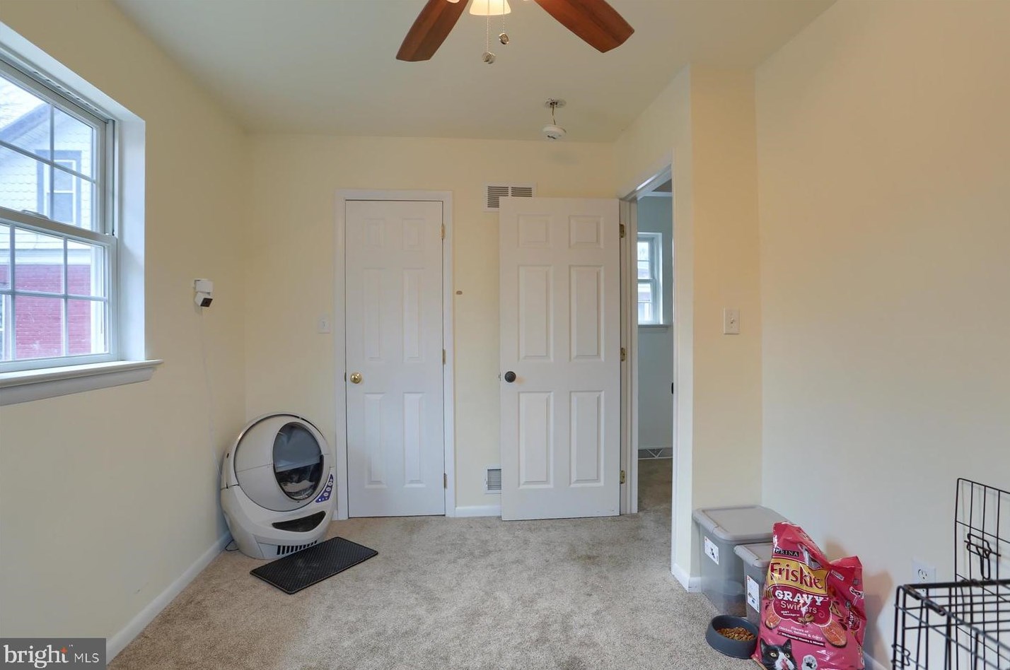 627 Main St, Ephrata PA  17522-1718 exterior
