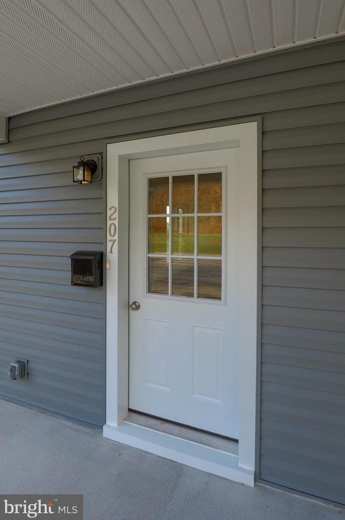 207 E Main St, Adamstown, PA 19501