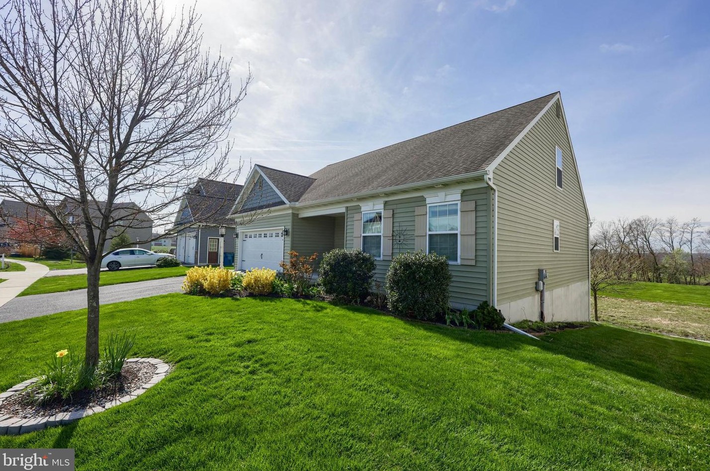 3910 Archer Ln, Kinderhook, PA 17512