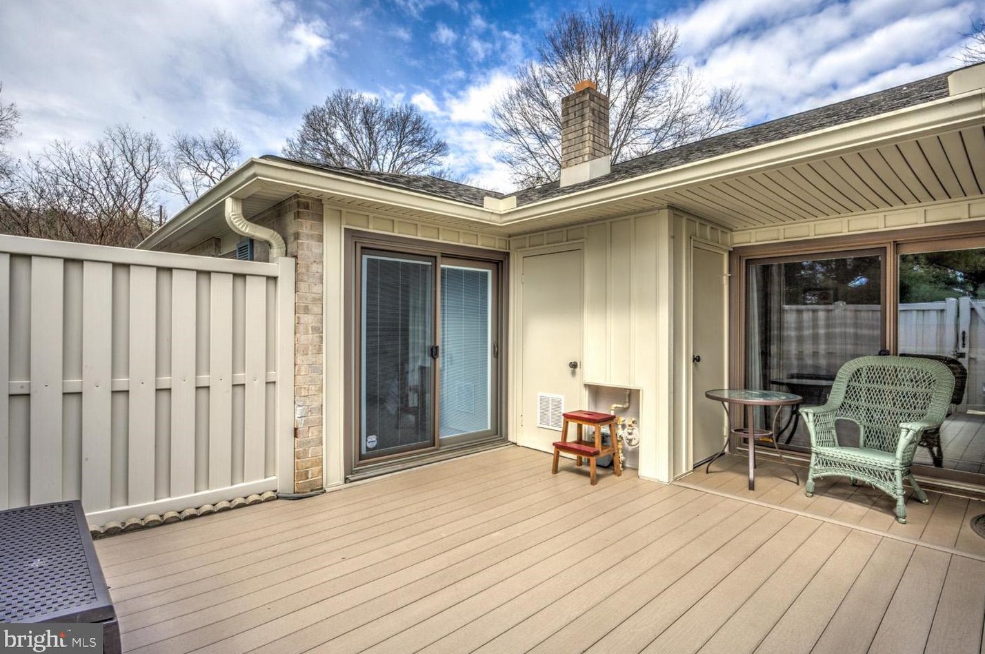 410 Valleybrook Dr, Lancaster PA  17601-4642 exterior