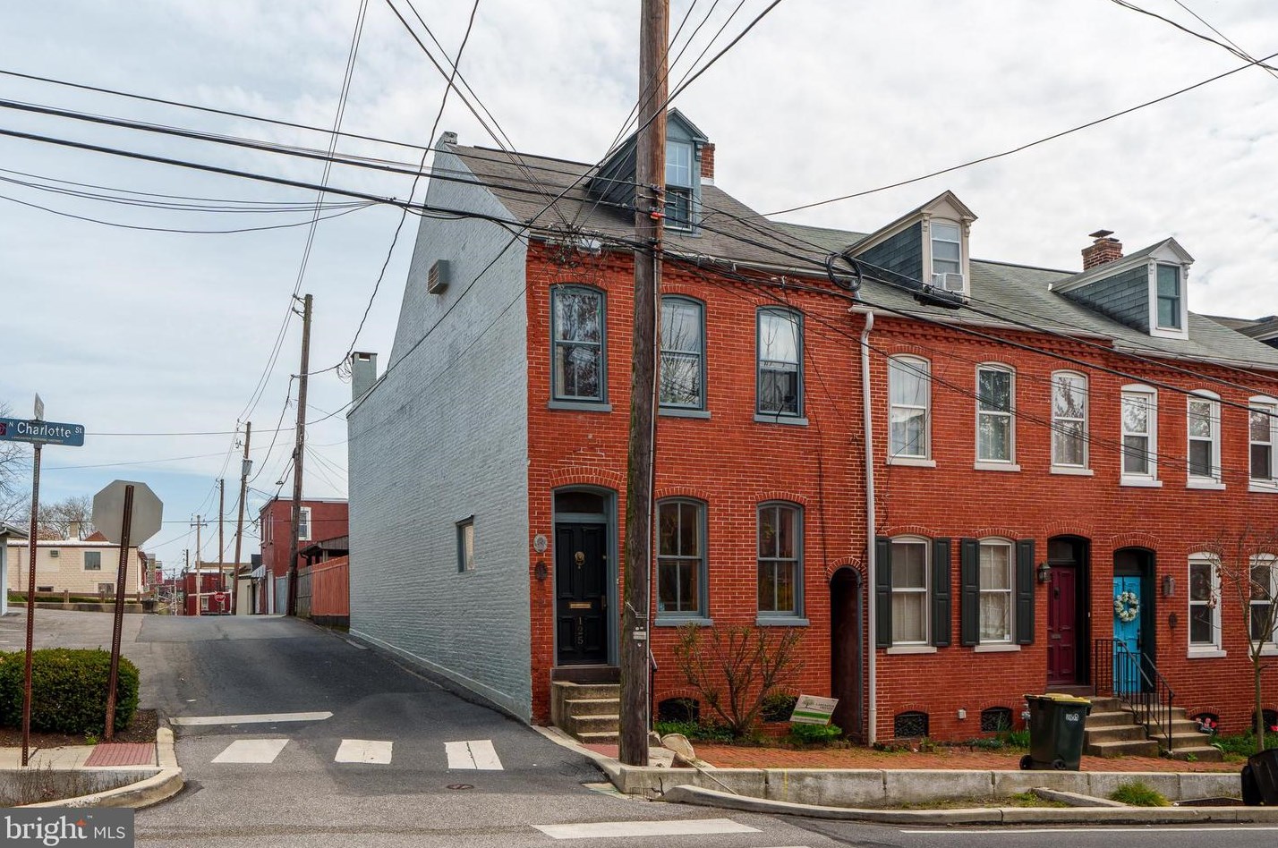 125 Charlotte St, Lancaster, PA 17603-3401