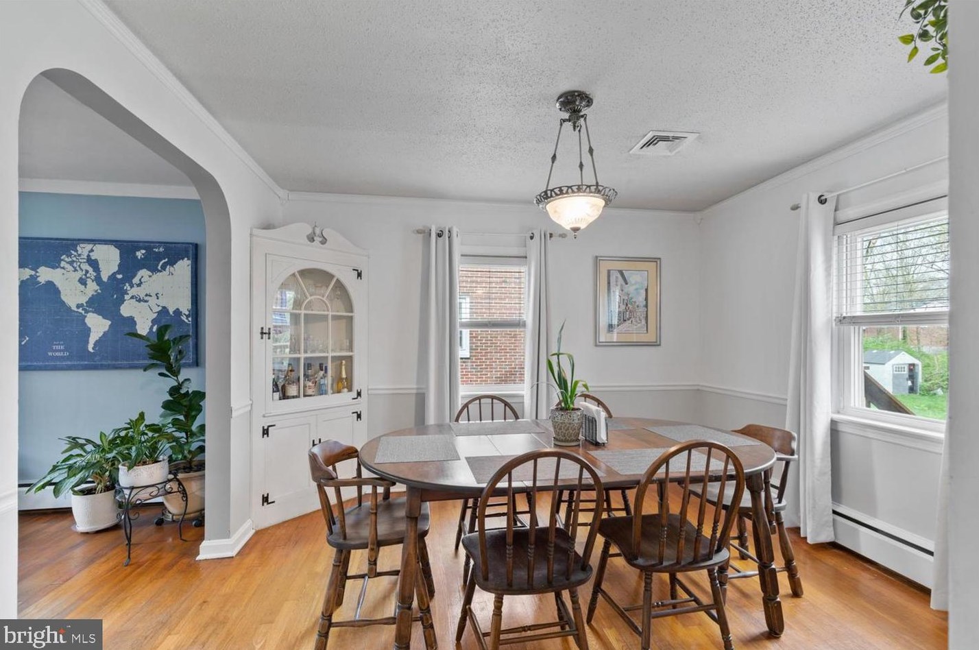 1021 Edgemoor Ct, Lancaster PA  17601-5131 exterior
