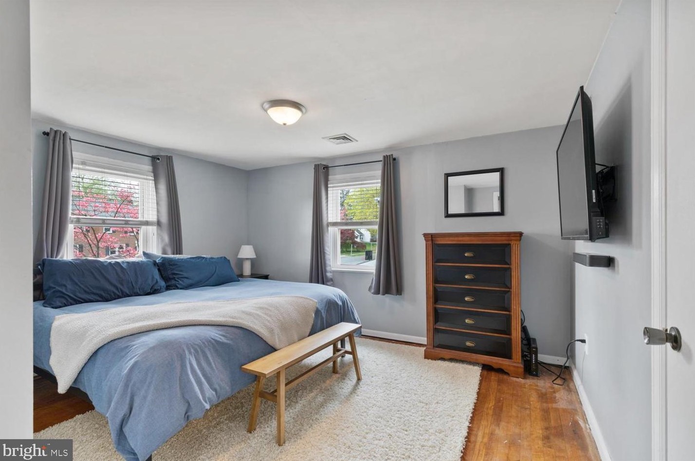 1021 Edgemoor Ct, Lancaster PA  17601-5131 exterior