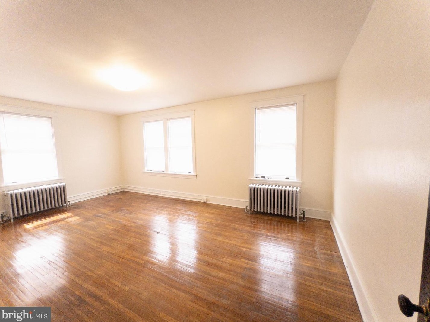 81 Pearl St, Lancaster PA  17603-3230 exterior