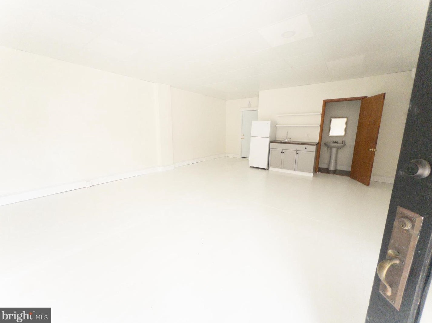 81 Pearl St, Lancaster PA  17603-3230 exterior