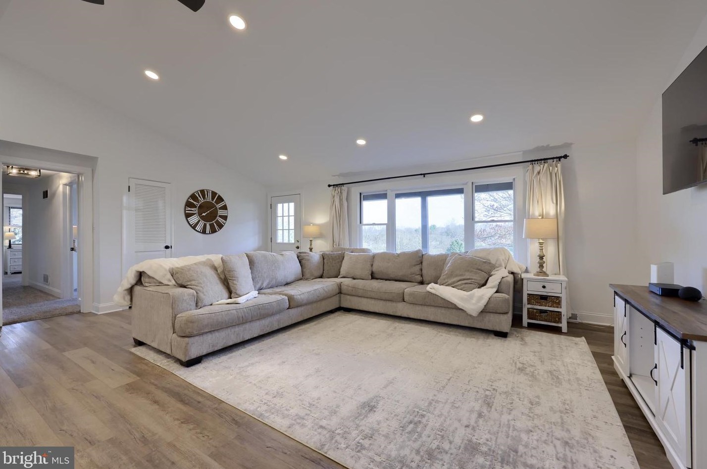 2112 Hollinger Rd, Lancaster PA  17602-4724 exterior