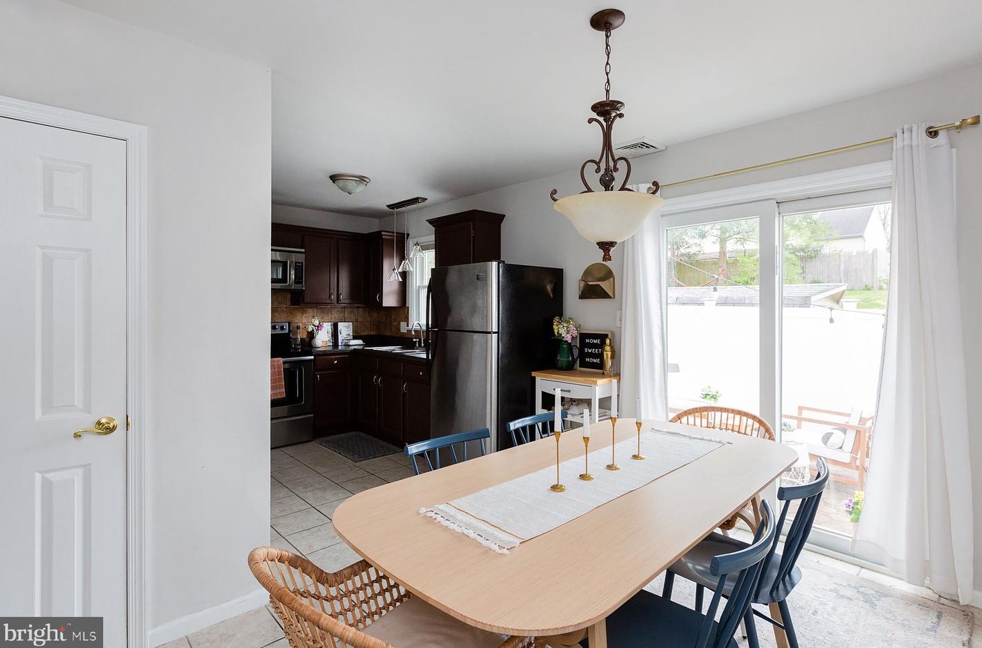 1612 Chadwick Cir, Lancaster PA  17603-9335 exterior