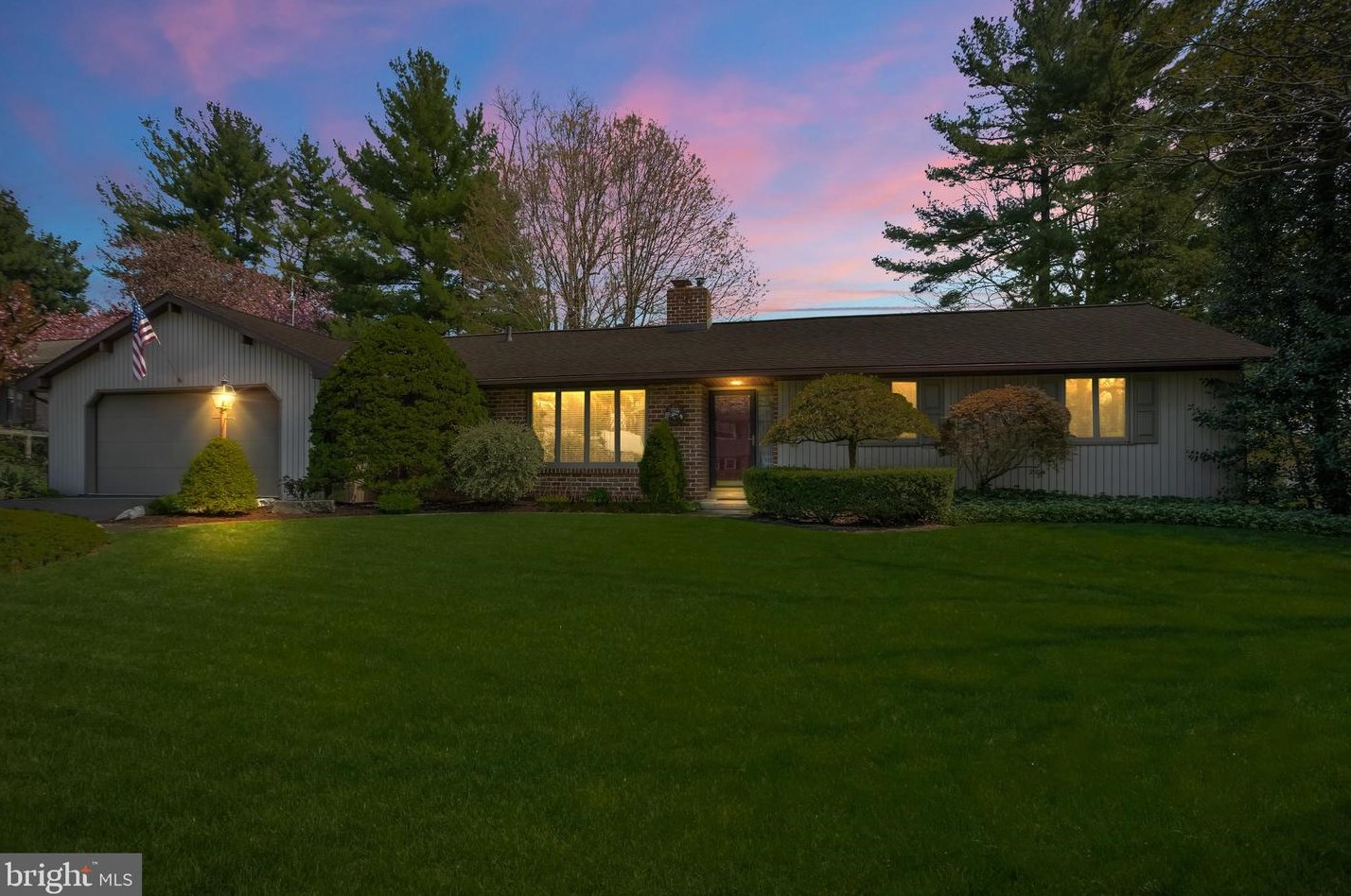 2831 Long Farm Ln, Lancaster, PA 17601